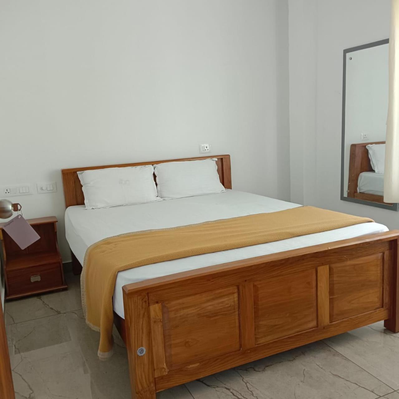 Blossom Valley Cottage Munnar Room photo